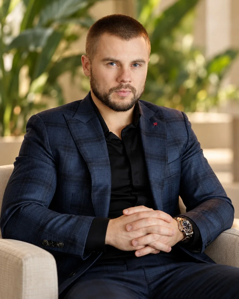 Sviat Jay seated, founder of Craftex and BizMentor
