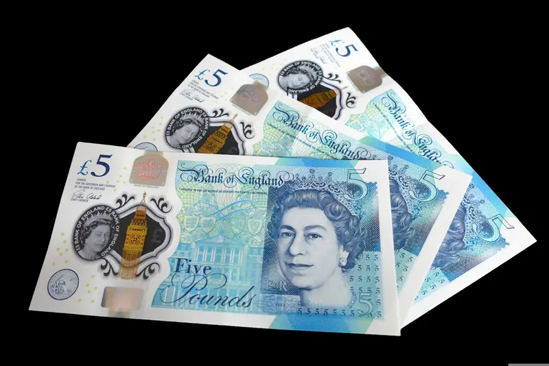 British five pound notes