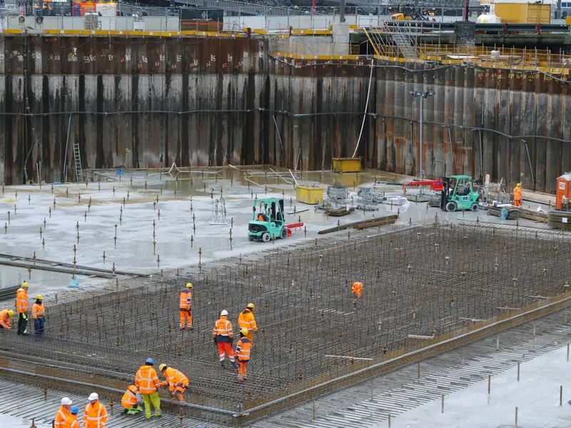 Large basement slab with operatives fixing reinforcement